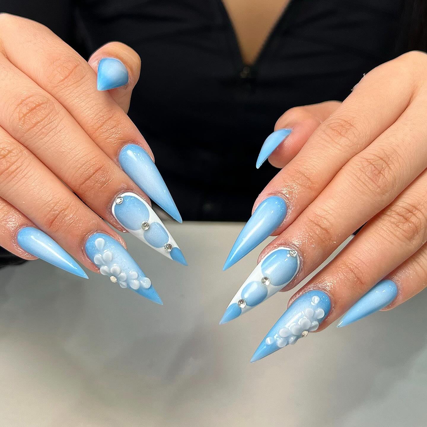 Stunning Blue Floral Nail Designs