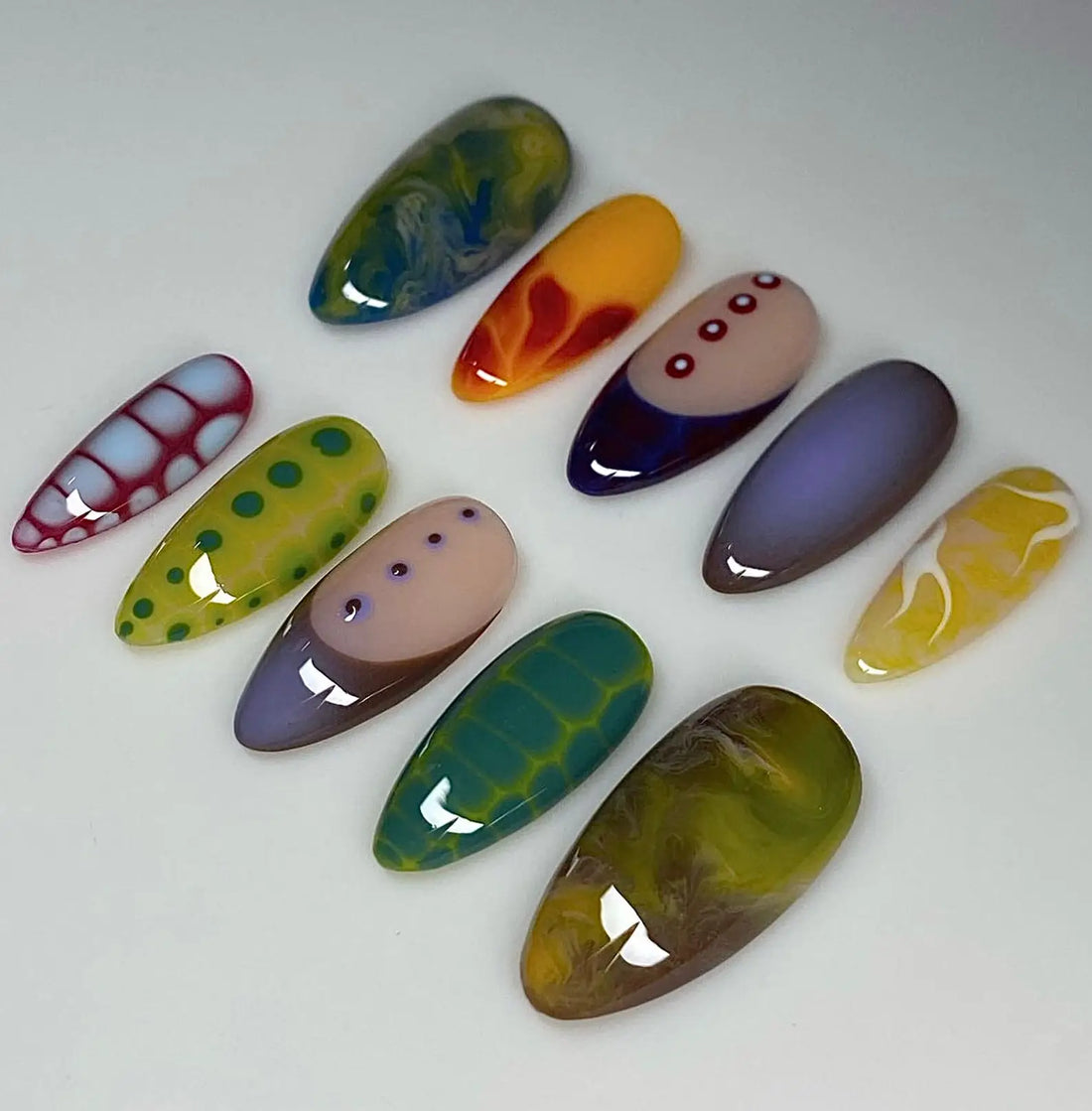 Handmade Colorful Graffiti Reusable Press On Nails - Freestyle Design Y79
