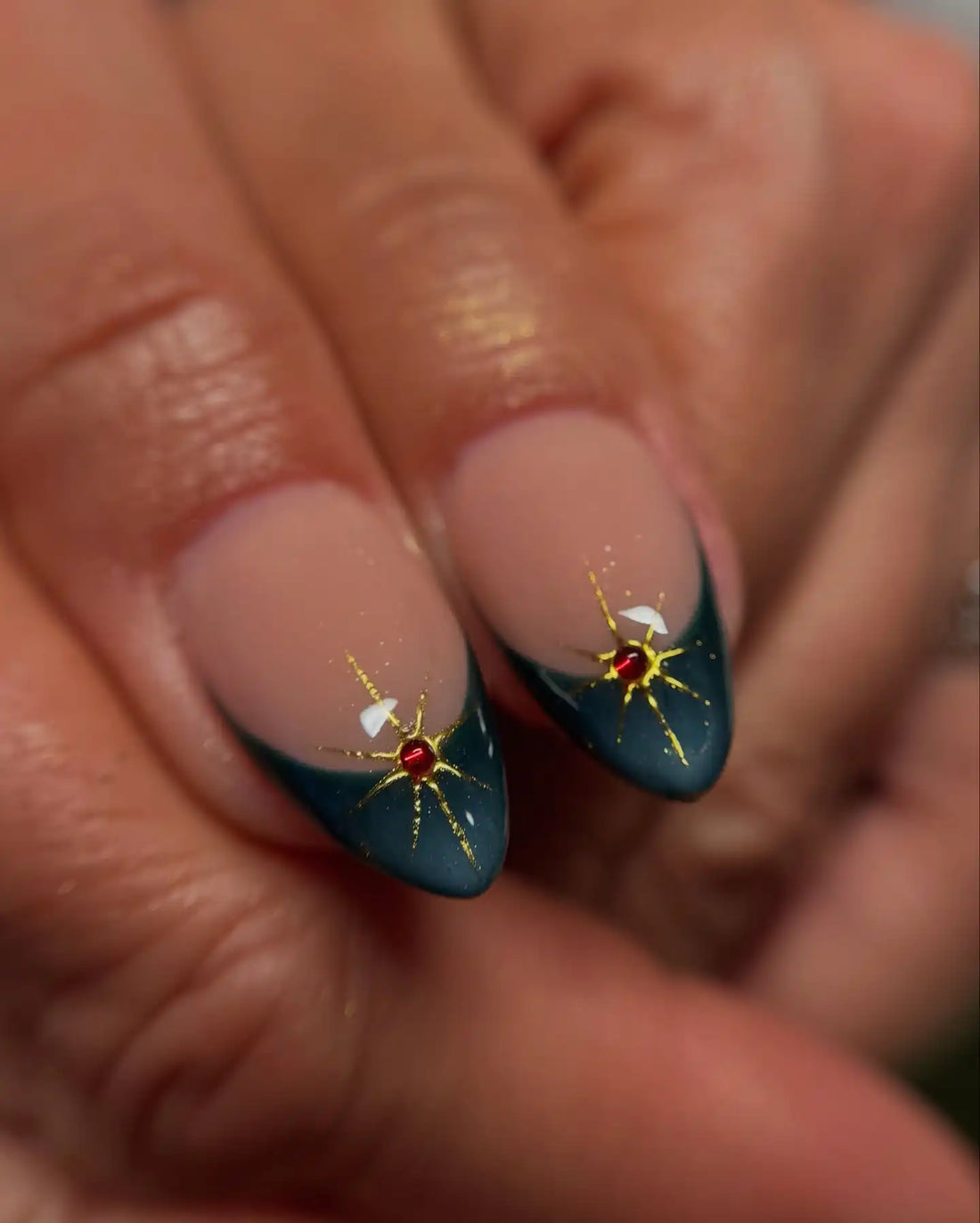 Handmade Floral Red Gold Green Glossy Press on Nails A46