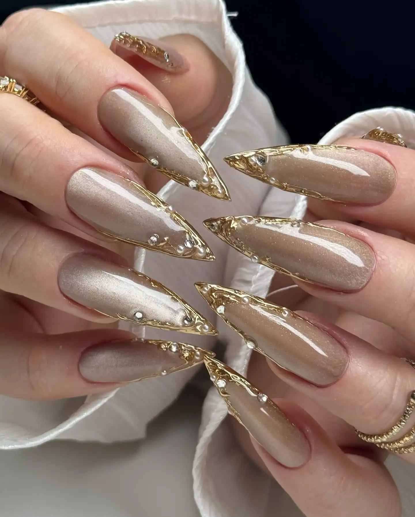 Handmade Gold Chrome Pearl Nude Glam Nails for Events Press on Nails E10 Medium Oval / Help me size (contact us)