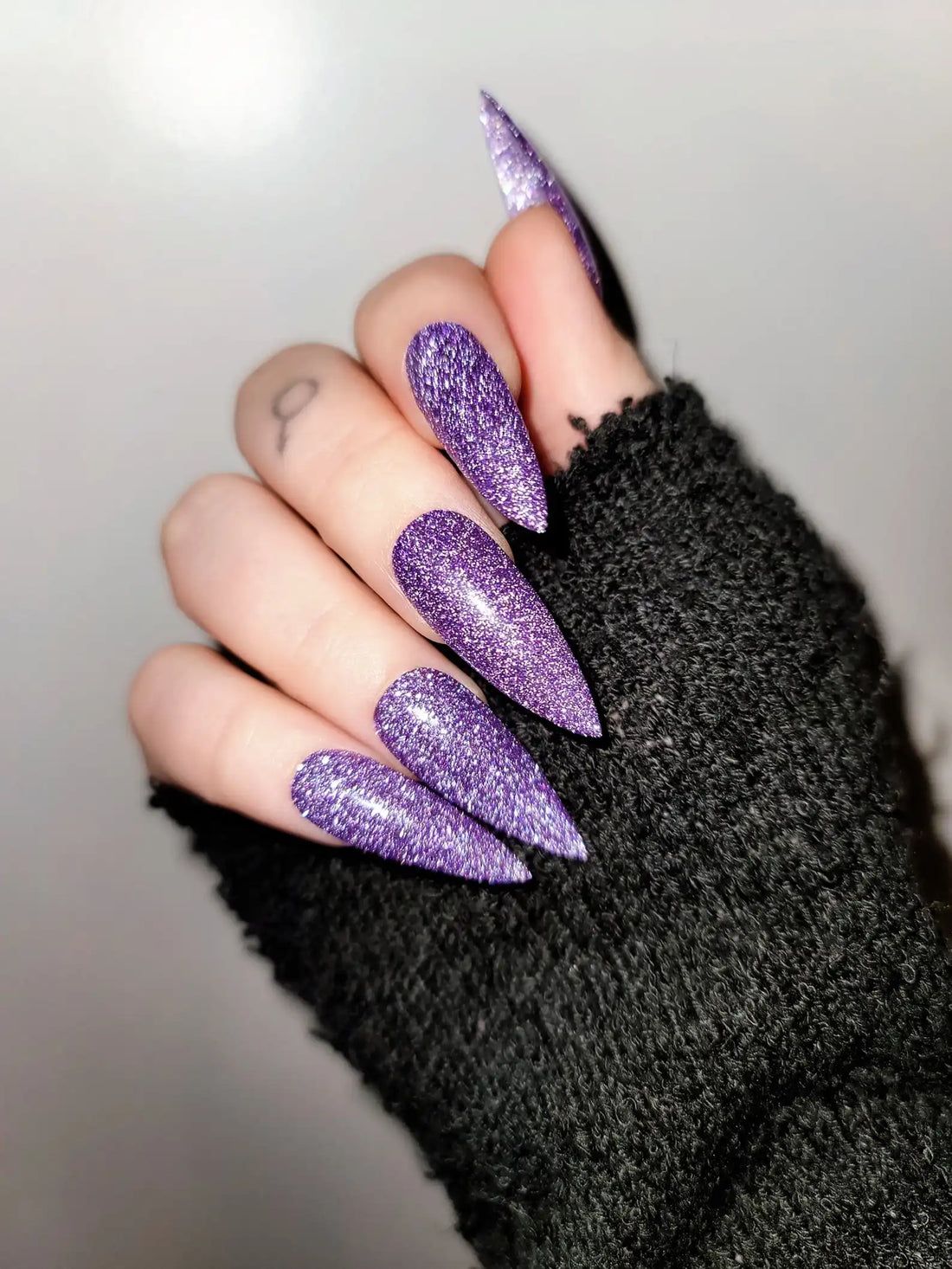 The Lavender Glitter Handmade Press on Nails - Reusable Fingernails C68