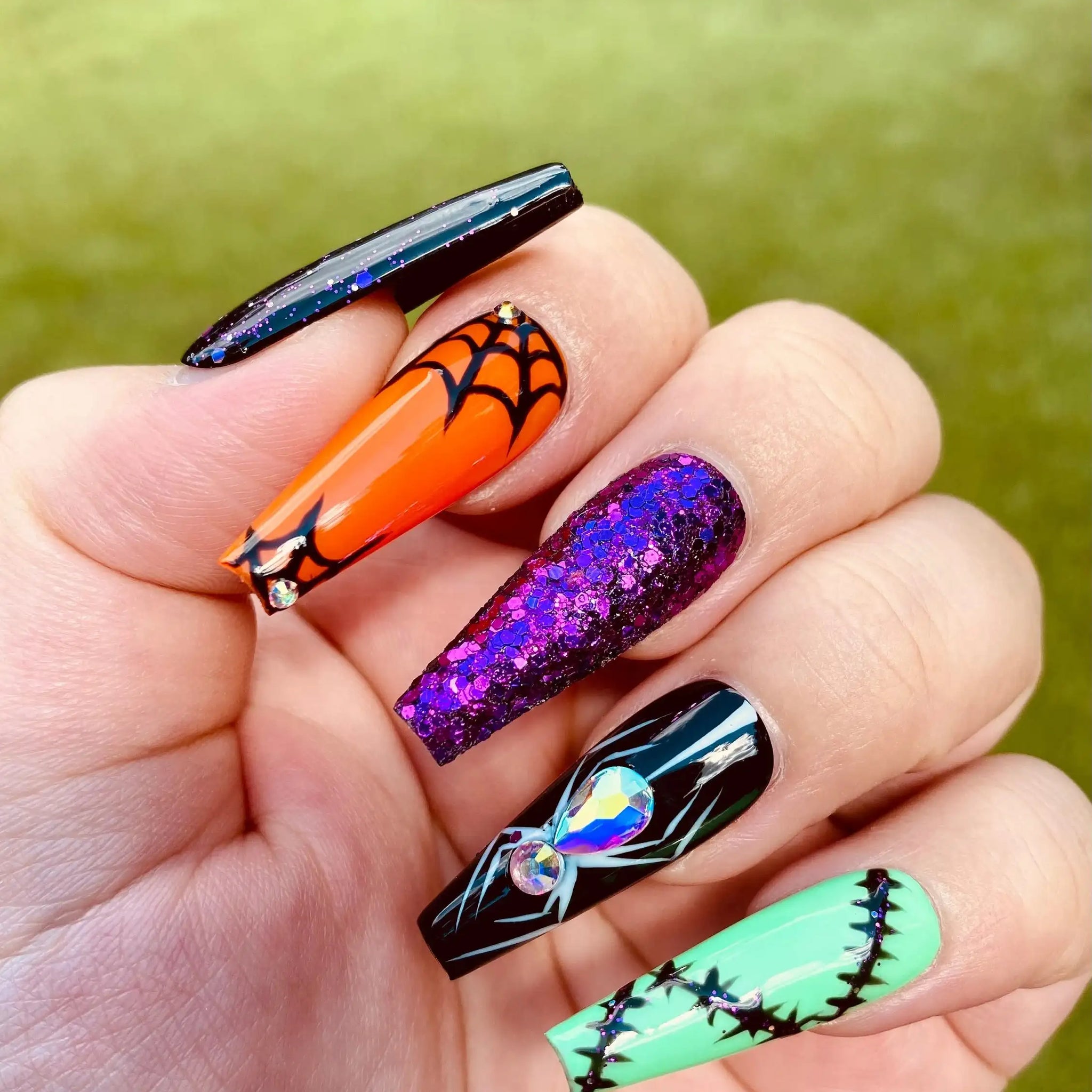 Handmade Spooky Spiderweb Glitter Halloween Press on Nails E45