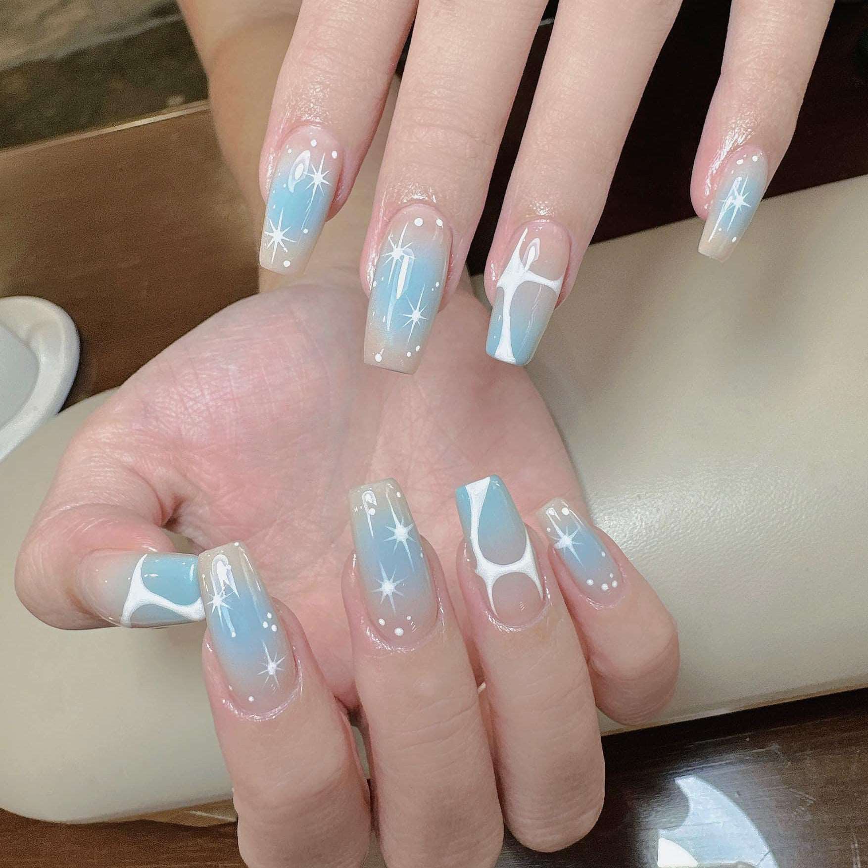 Blue Ombre White Star Custom Press on Nails - Elegant Natural Design