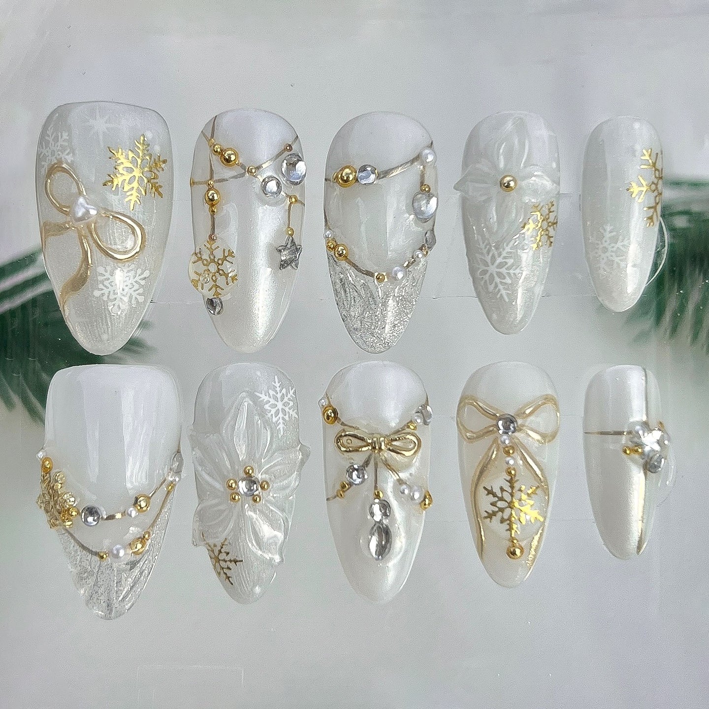 Handmade Christmas Snowflake Gold Pearl Rhinestone Press on Nails M74
