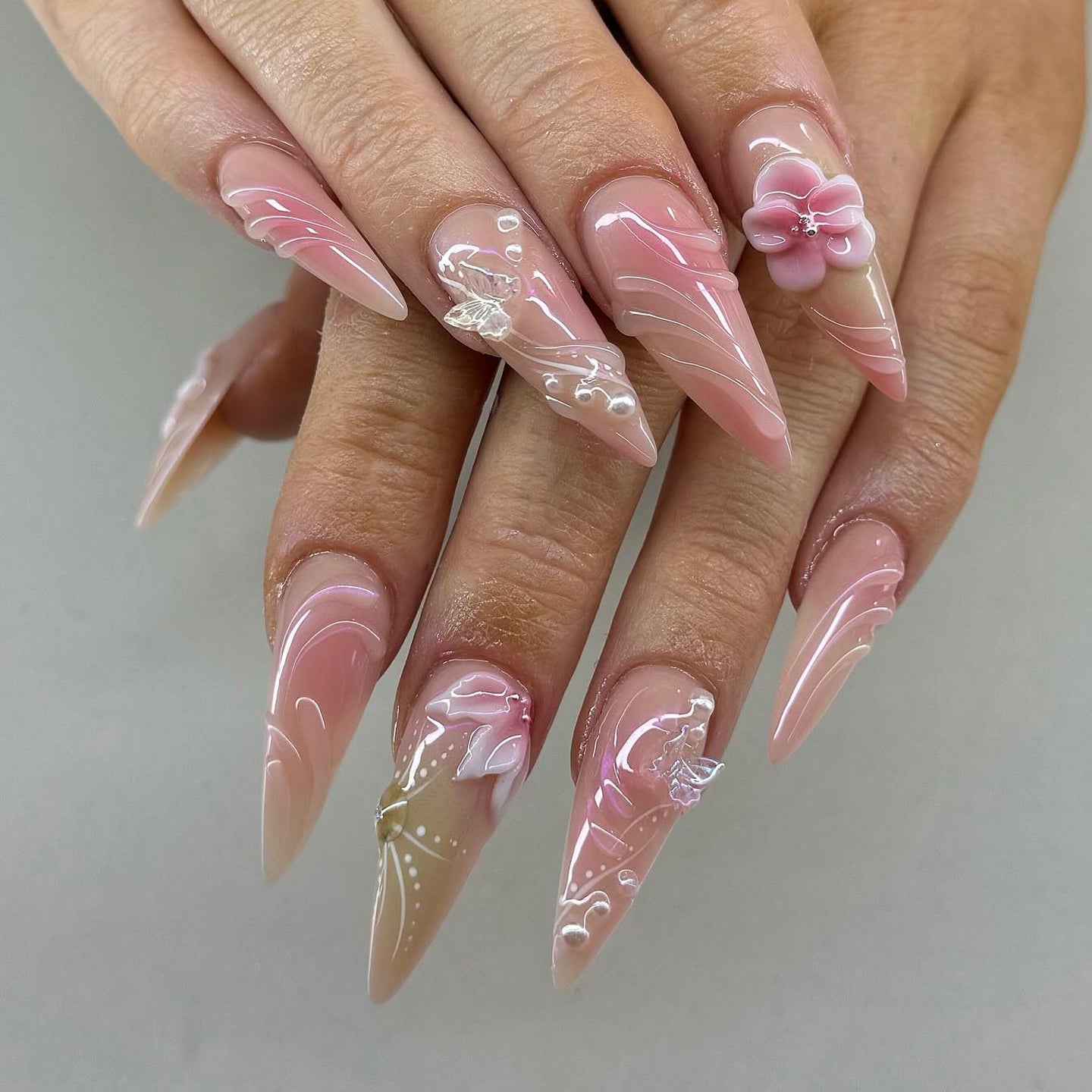 Handmade Soft Pink Floral Swirl Elegant Nail Art Press on Nails V85