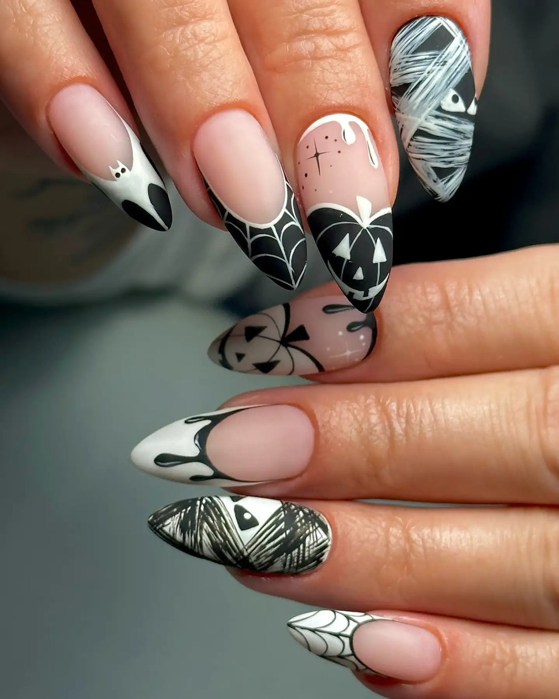 Handmade Spooky Mummy Pumpkin Spiderweb Halloween Nails B36