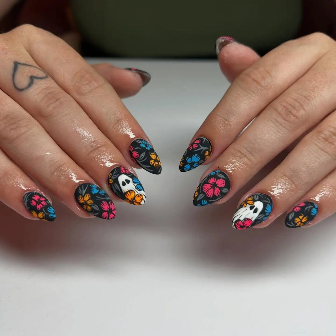 Handmade Ghost Floral Black Halloween Fall Press on Nails U62