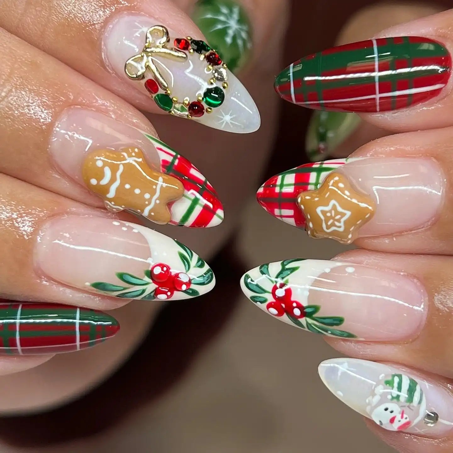 Handmade Christmas Plaid Gingerbread Holly Wreath Press on Nails V60