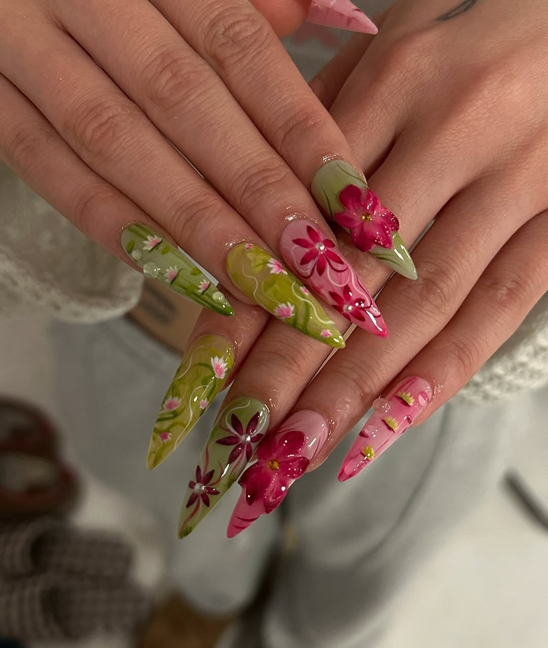 Handmade Pastel Purple Floral Star Nail Art Press on Nails Q45