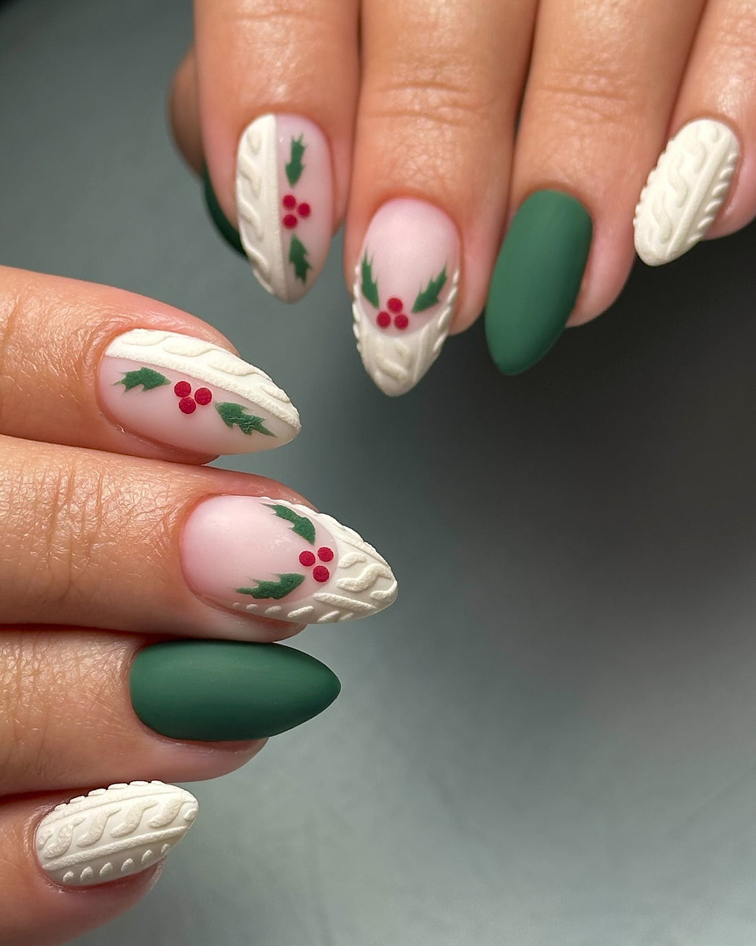 Handmade Christmas Sweater Holly Berries Green Festive Press on Nails P96
