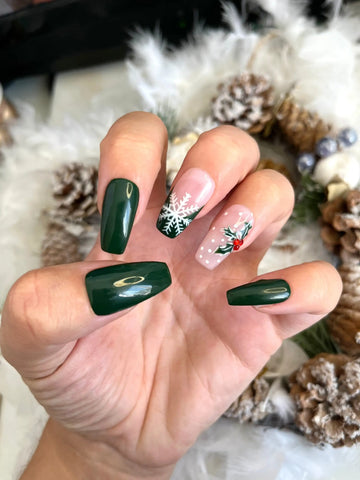 Green Christmas Cute Snowflake Press on Nails - Handmade Fingernails