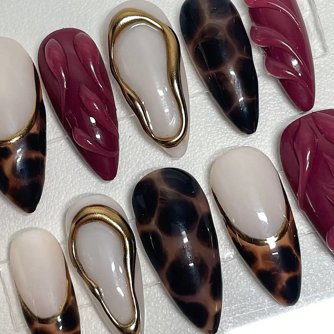 Handmade Abstract Leopard Print Burgundy Swirl Gold Outline Fashion False Nails E26