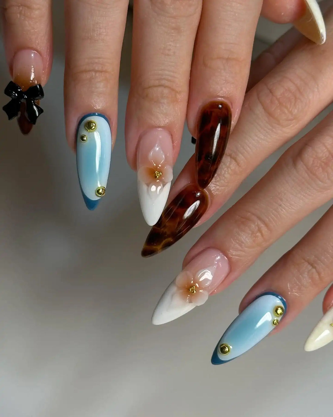 Handmade Aura Ribbon Knot with Flowers and Gold Press on Nails