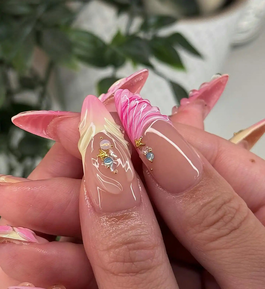 Handmade Bright Blossom Seashell Summer Spring Beautiful Pink Press on Nails O56