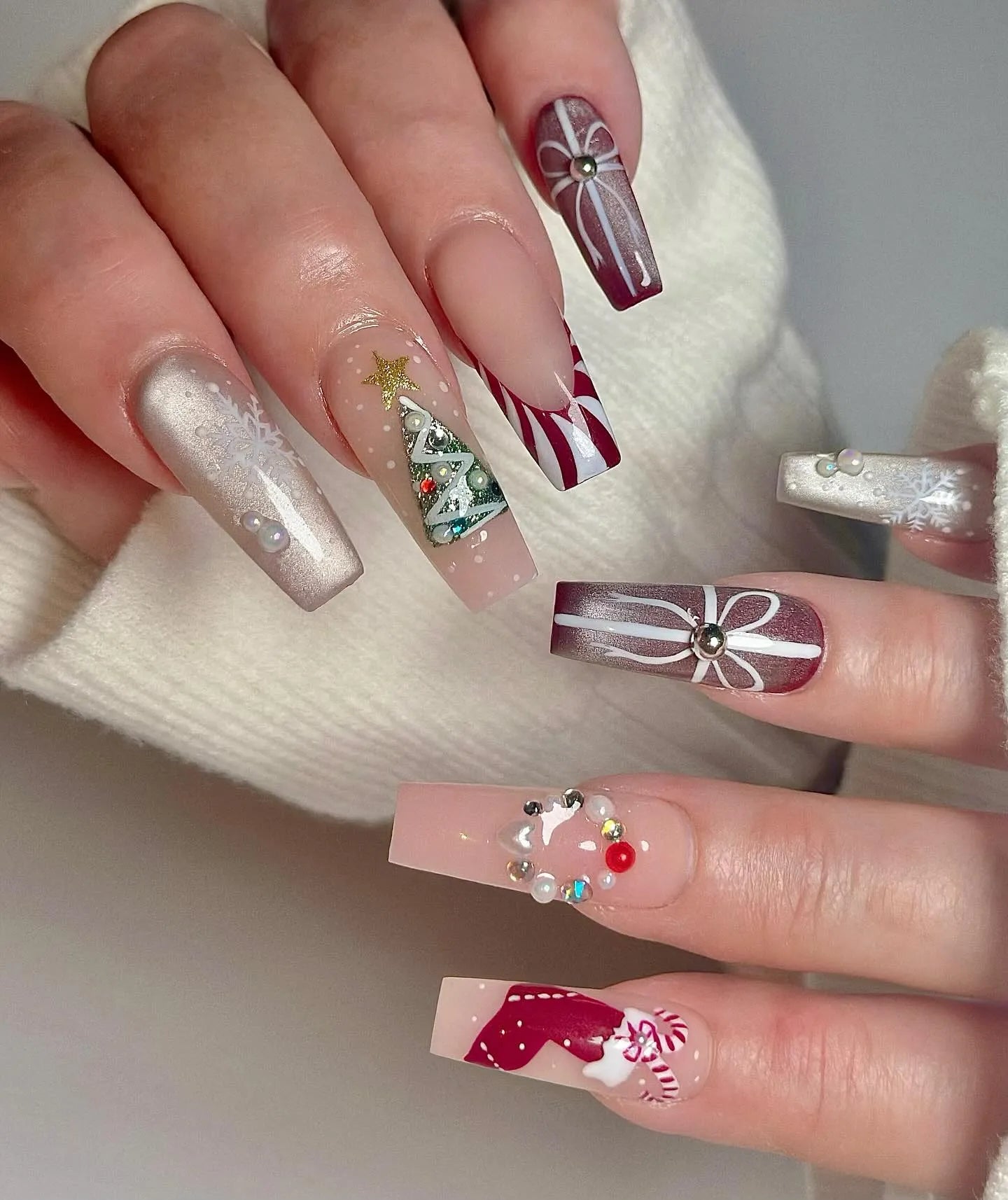 Handmade Christmas Tree Gift Box Candy Cane Snowflake Press on Nails X39