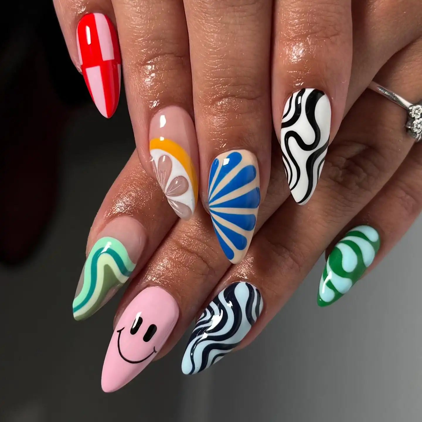 Handmade Colorful Swirl Art Press on Nails for Vibrant Nail Designs R72