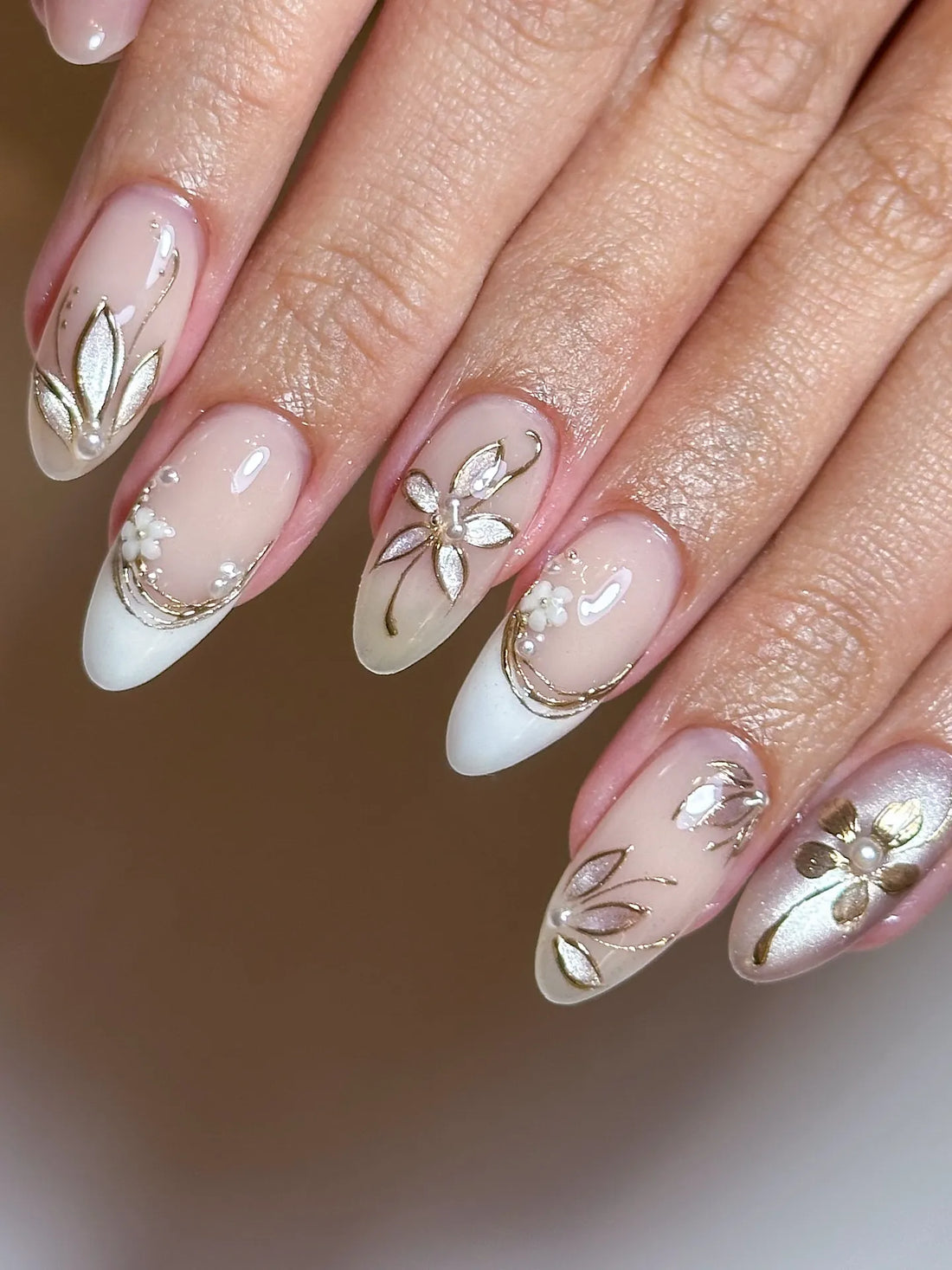 Handmade Elegant Gold Floral Pearl White French Wedding Fake Nails N40