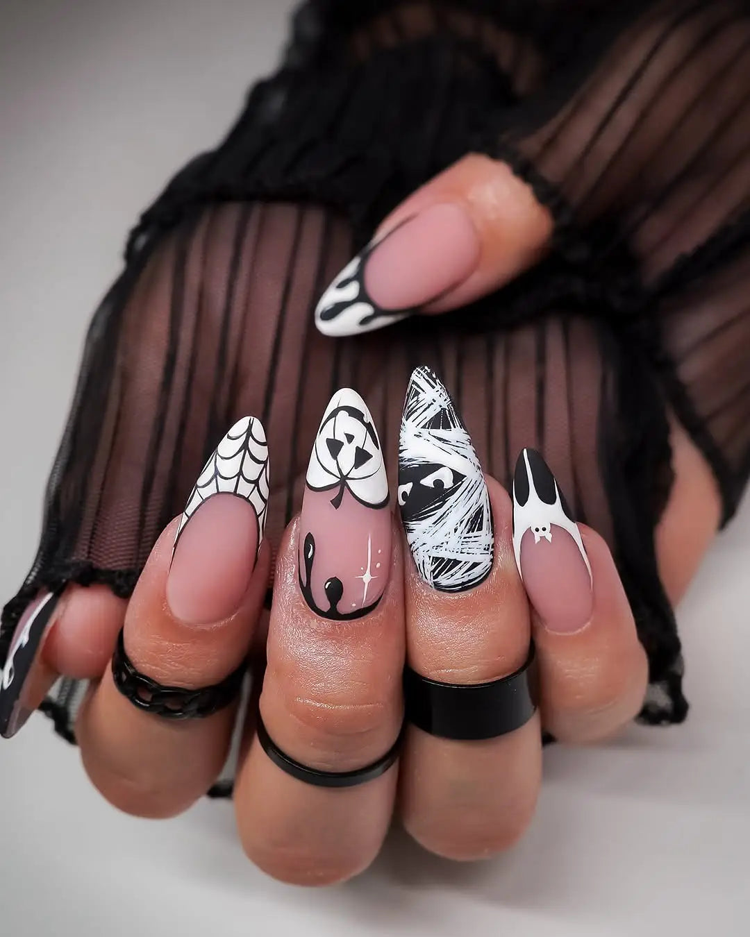 Handmade Gothic Black White Mummy Jack O Lantern Bat Spiderweb Press on Nails QD4