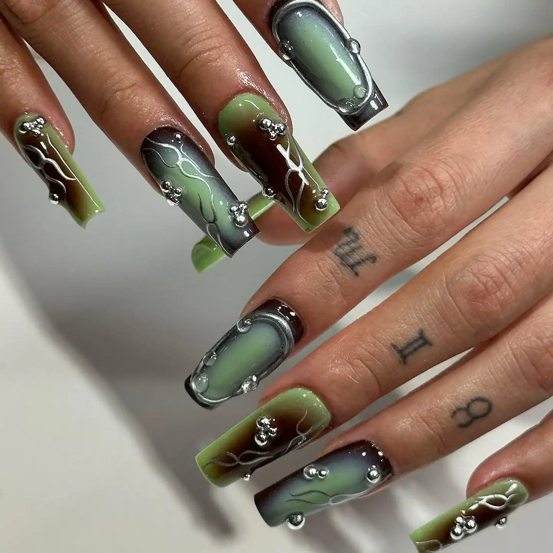 Handmade Green Chrome Aura Silver 3D Edgy Grunge Design Press on Nails Z51