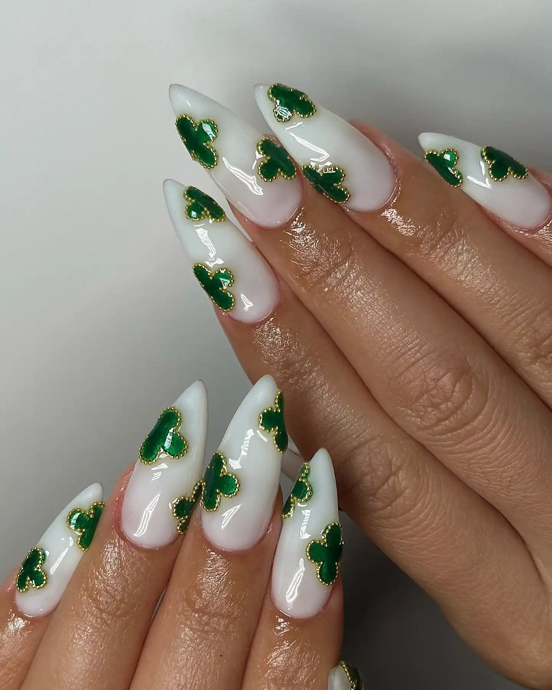Handmade Green Clover White Gold Chrome St. Patricks Day Holiday Press on Nails E19