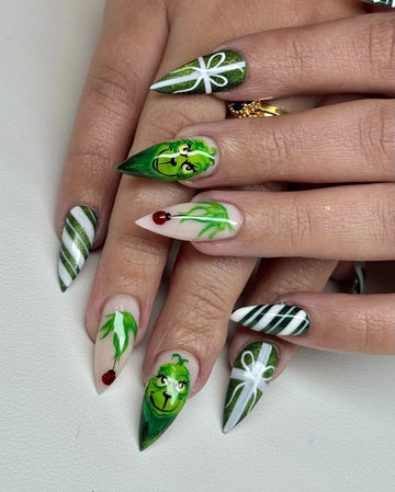 Handmade Christmas Holiday Movie Character Press on Nails Y12