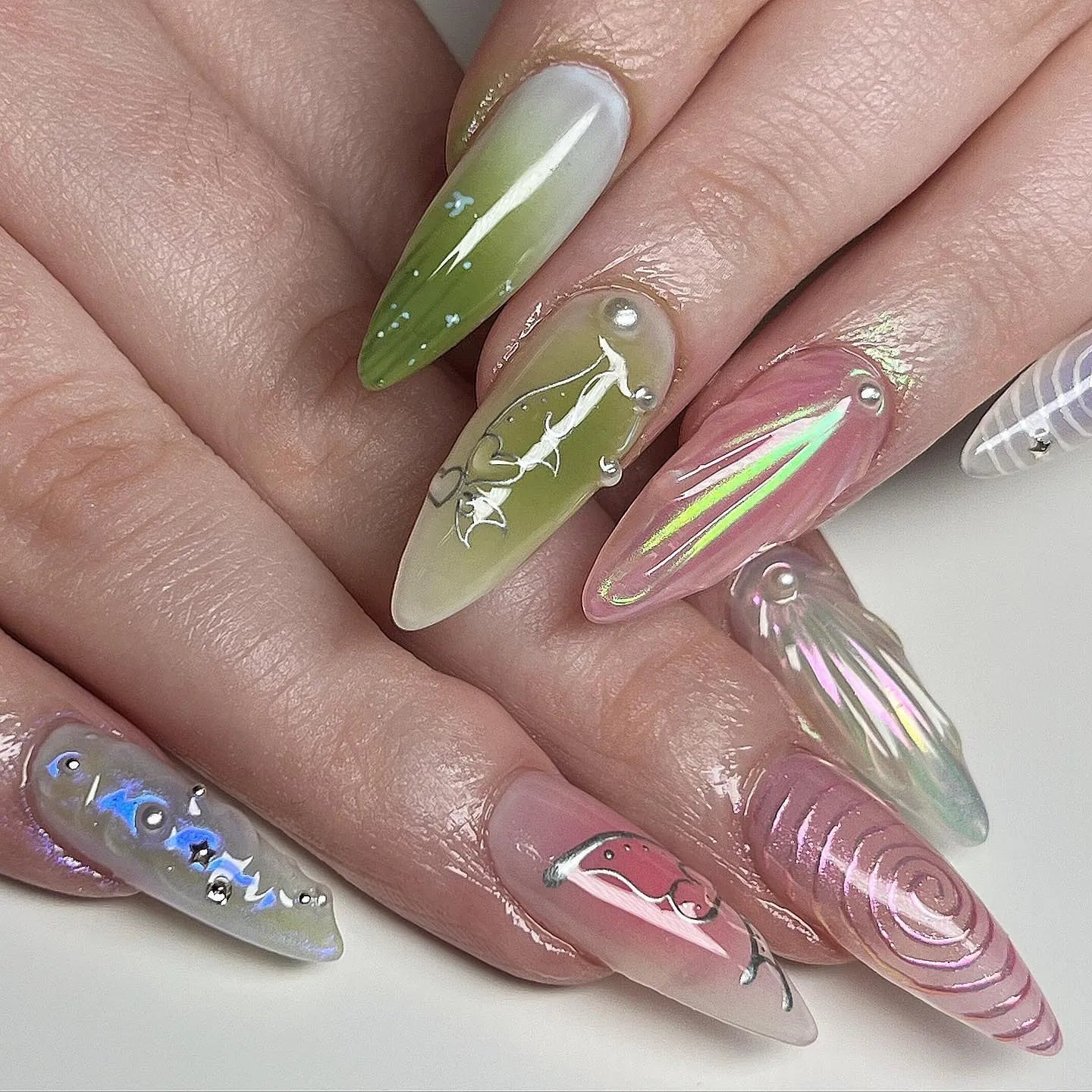 Handmade Iridescent Pastel Chrome Swirl Pearl Aura Press on Nails N29
