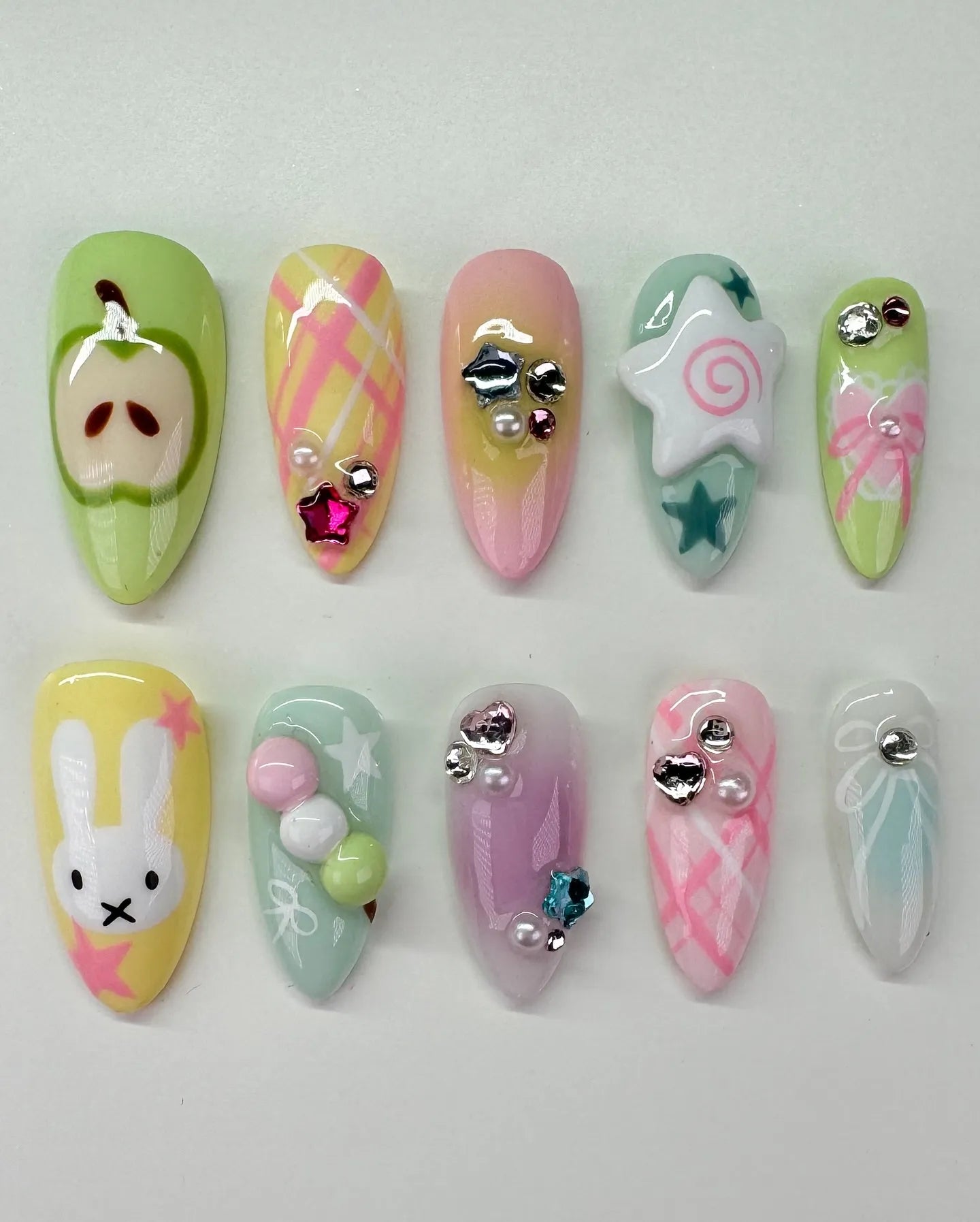 Handmade Kawaii Pastel Pink Yellow Bunny Apple Star Press on Nails V98