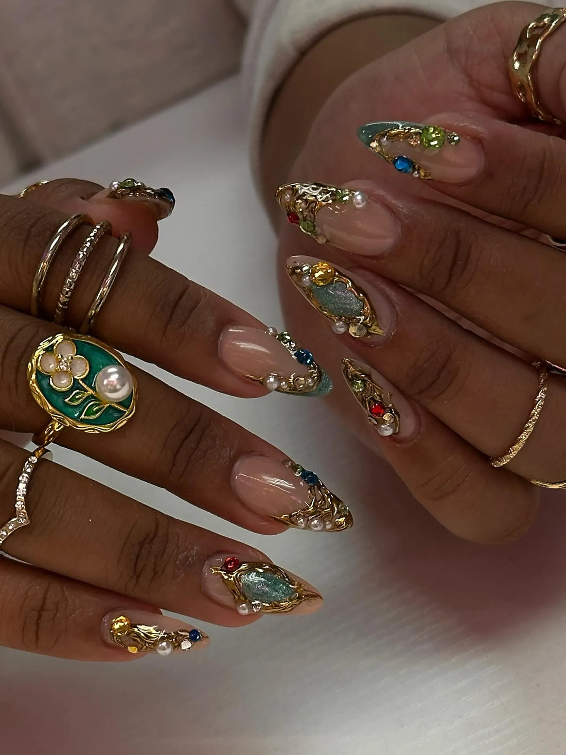 Handmade Luxurious Jewel Gemstone Gold Pearl Multi-Color Press on Nails U01