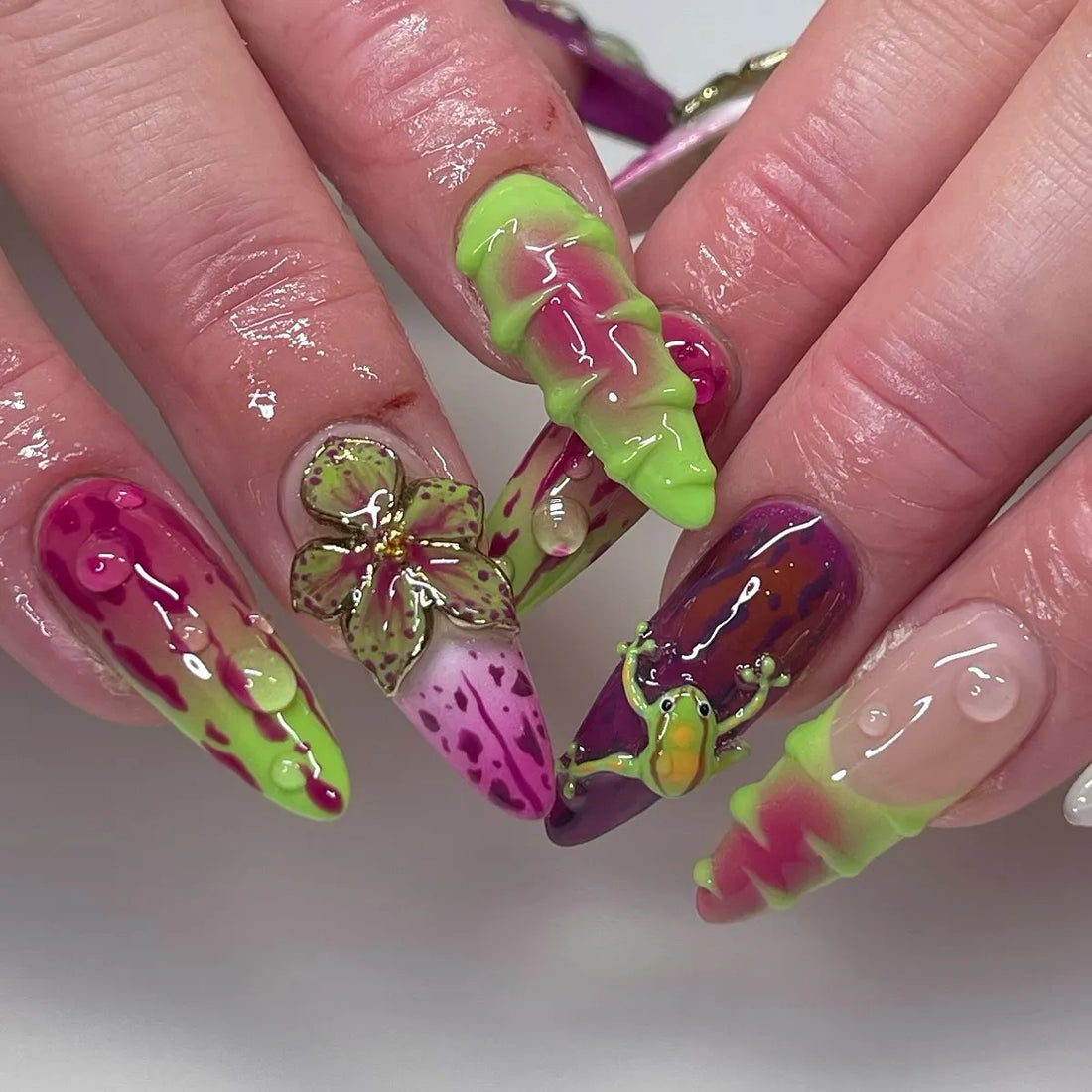 Handmade Neon Green Pink Purple Dripping Frog Abstract Edgy Press on Nails Y17