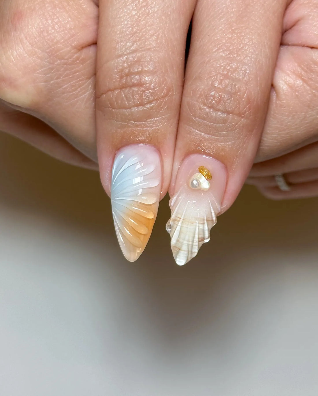 Handmade Ocean Ombre Flower Shell Pearl Gold Summer Fake Nails R84