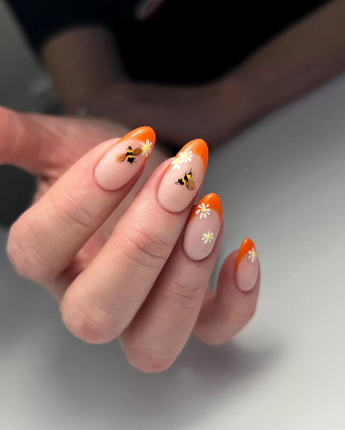 Handmade Orange French Tip Bumblebee Daisy Floral Press on Nails Z43