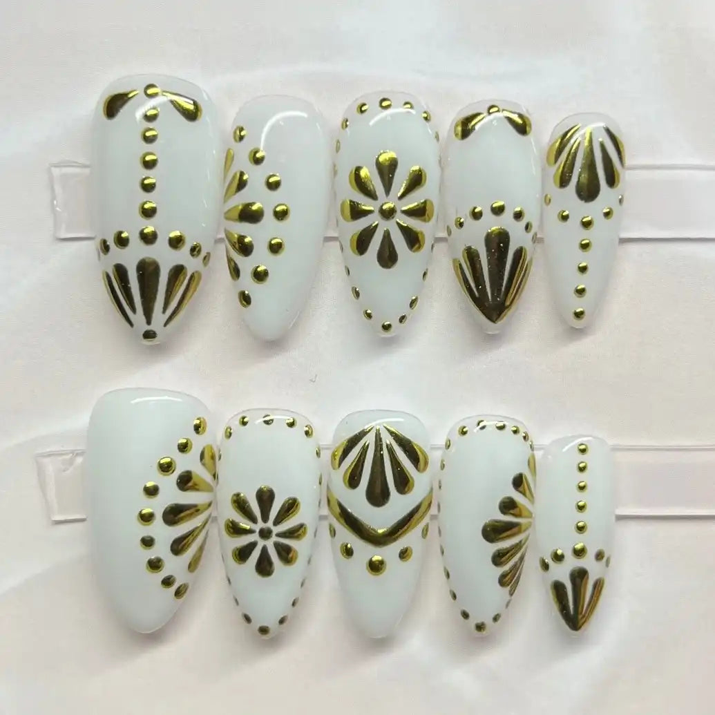 Handmade Gold Flower White Elegant Bridal Press on Nails S73