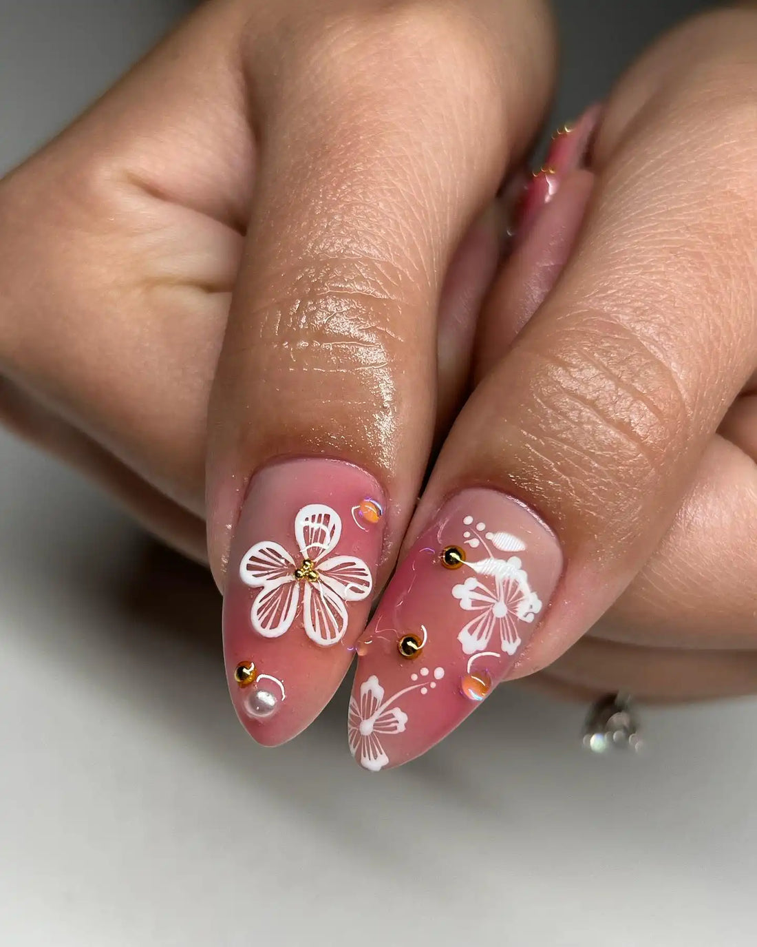 Handmade Pink Floral Gold Pearl Elegant Glossy Spring Press on Nails G03