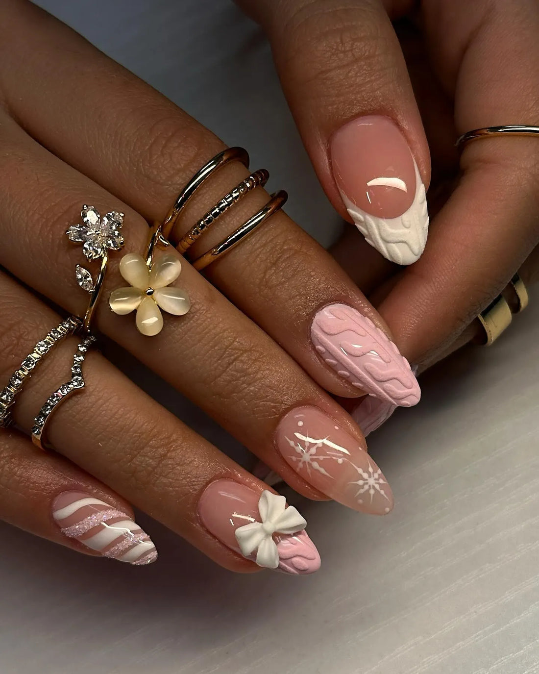 Handmade Pink White Sweater Snowflakes 3D Bow Winter Press on Nails R53