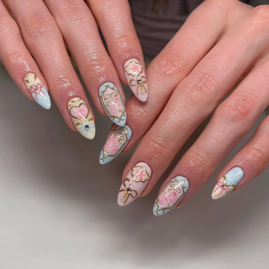 Handmade Romantic Baby Pink Blue Gold Frame Rococo Style Press on Nails O83