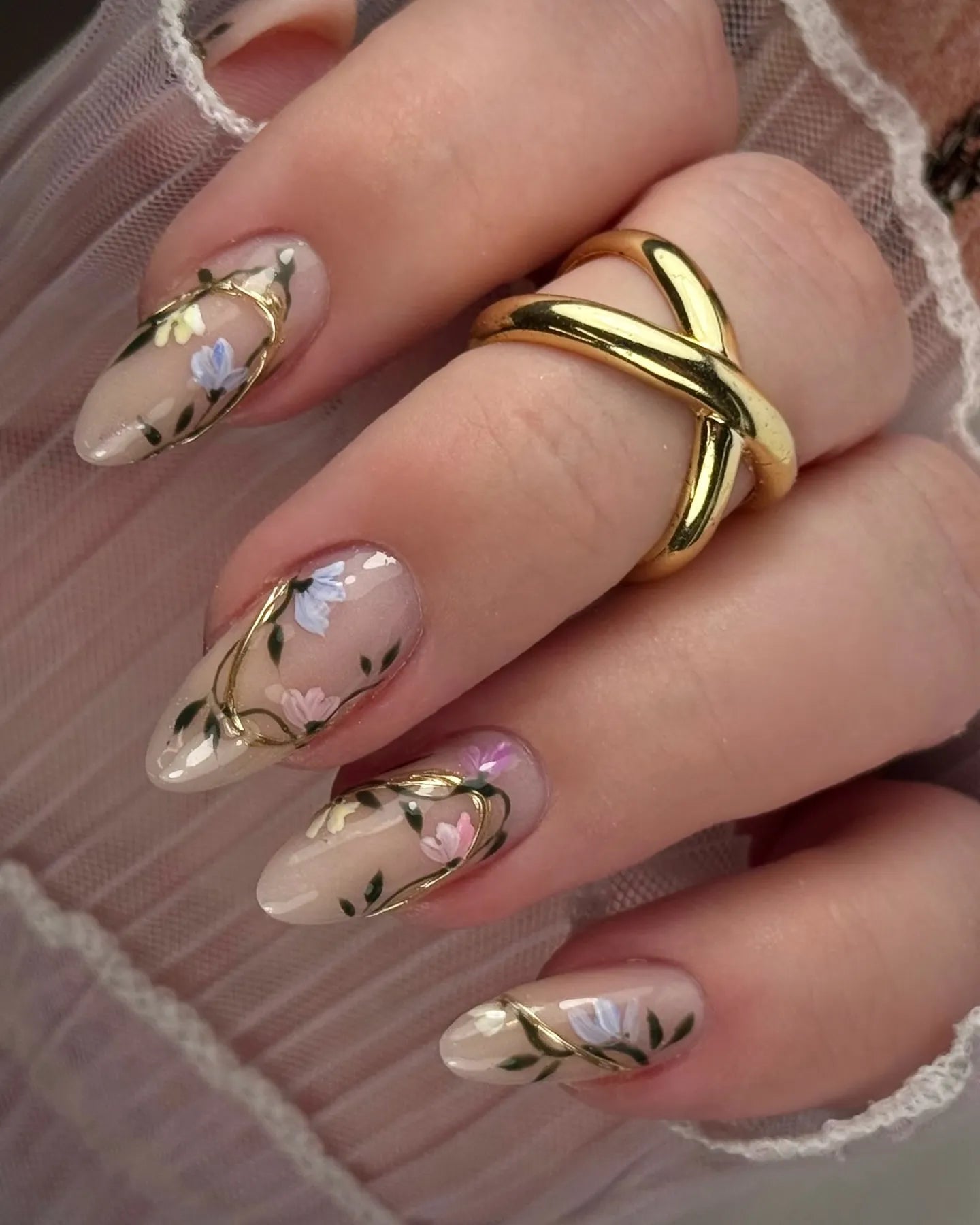 Handmade Romantic Nude Floral Gold Vine Accent Garden Press on Nails G56