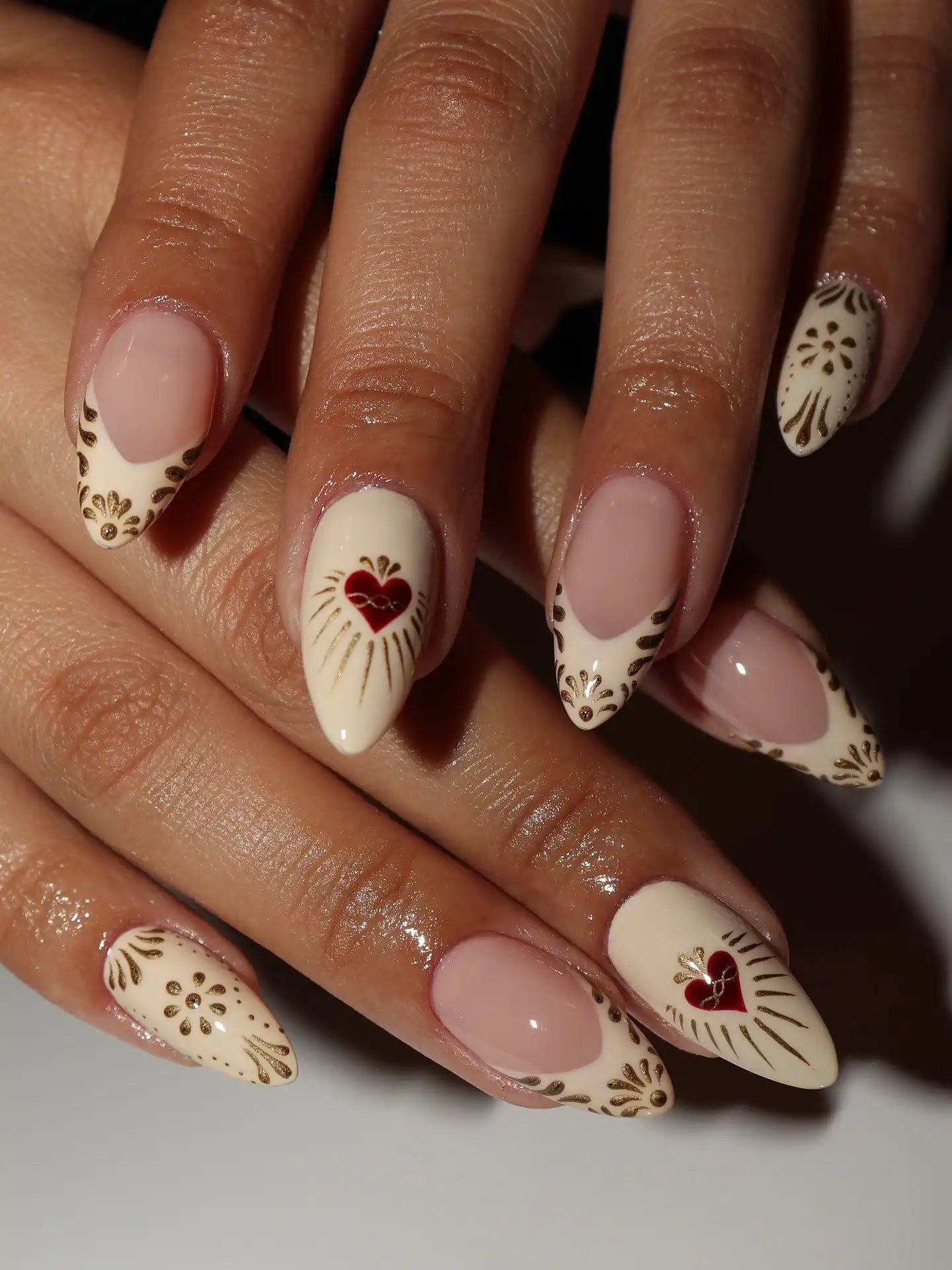 Handmade Sacred Heart Gold Folk Art Elegant Nude Press on Nails U16