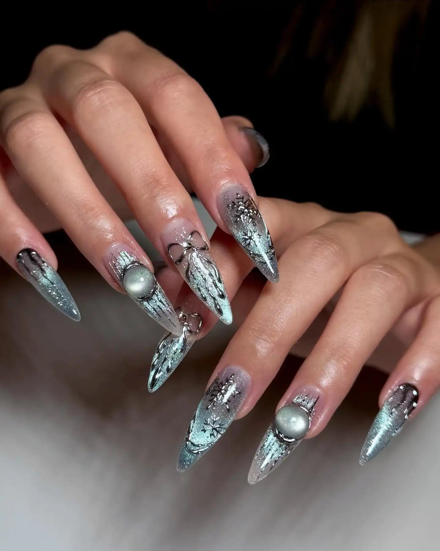 Handmade Silver Bow Pearl Snowflake Ice Queen Winter Press on Nails Y19