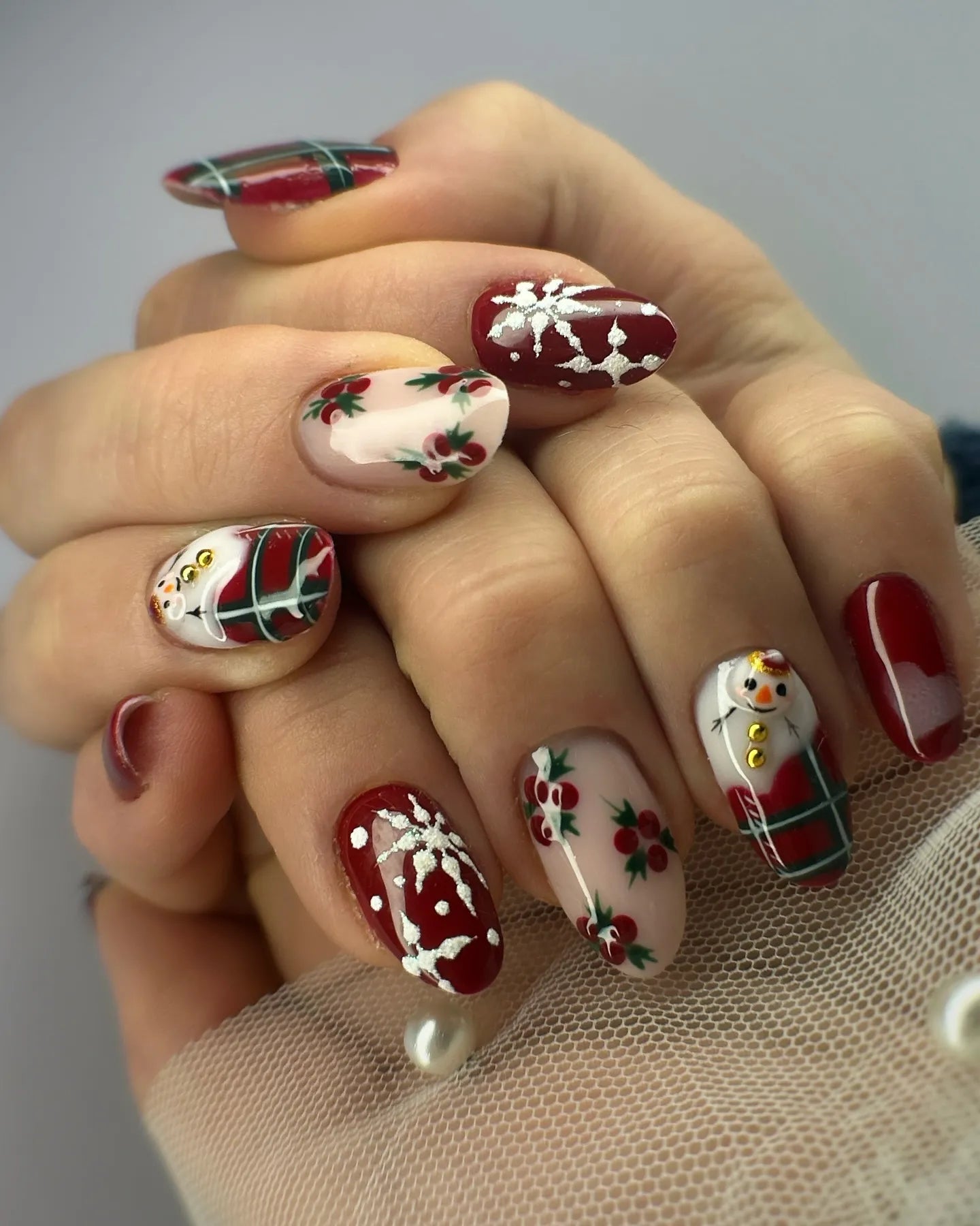 Handmade Snowman Snowflake Holly Red Green Christmas Winter Press on Nails P34