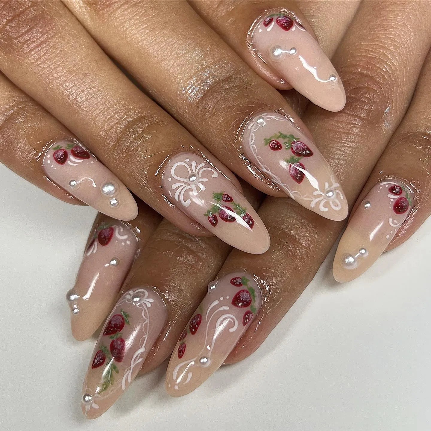 Handmade Strawberry Pearl Nude White Lace Berry Press on Nails Y28