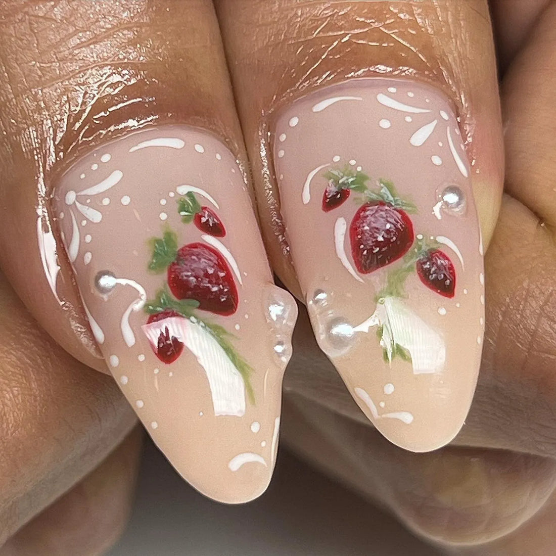 Handmade Strawberry Pearl Nude White Lace Berry Press on Nails Y28