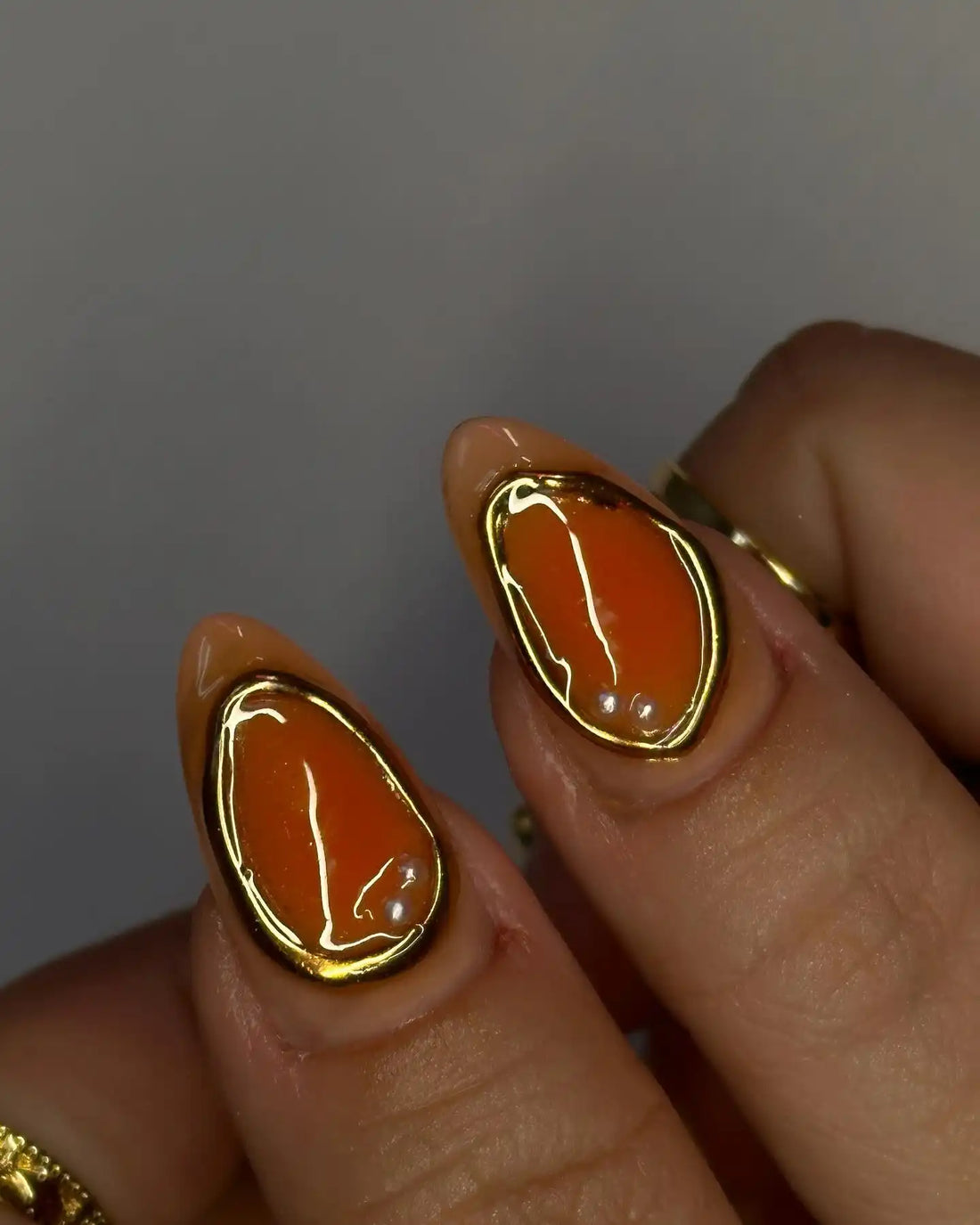 Handmade Summer Orange Shell and Gold Accent Design Press on Nails B66
