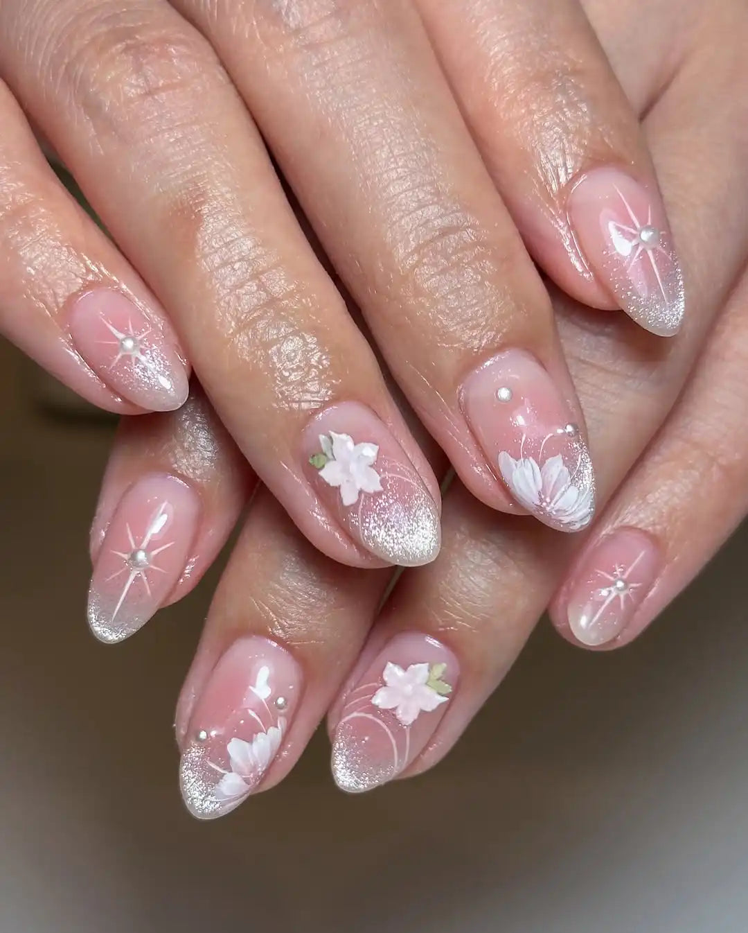 Handmade White Florals Pearls Cat Eye Press-on Nails S60