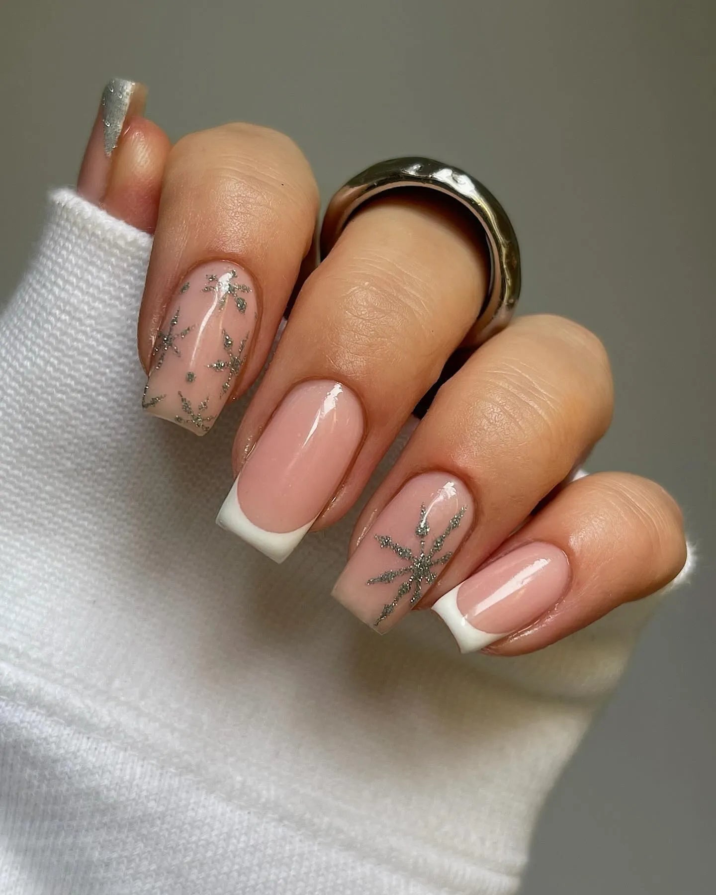 Handmade White French Tip Glitter Snowflake Winter Press on Nails W33