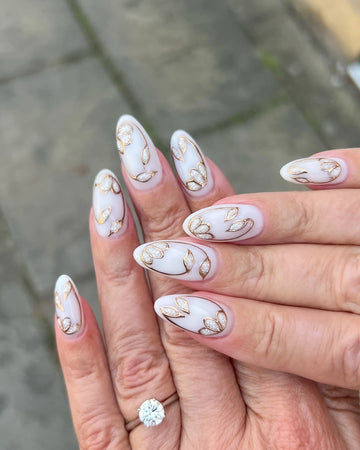 Handmade White Oval Gold Filigree Shimmer Leaf Artistic Press on Nails F80