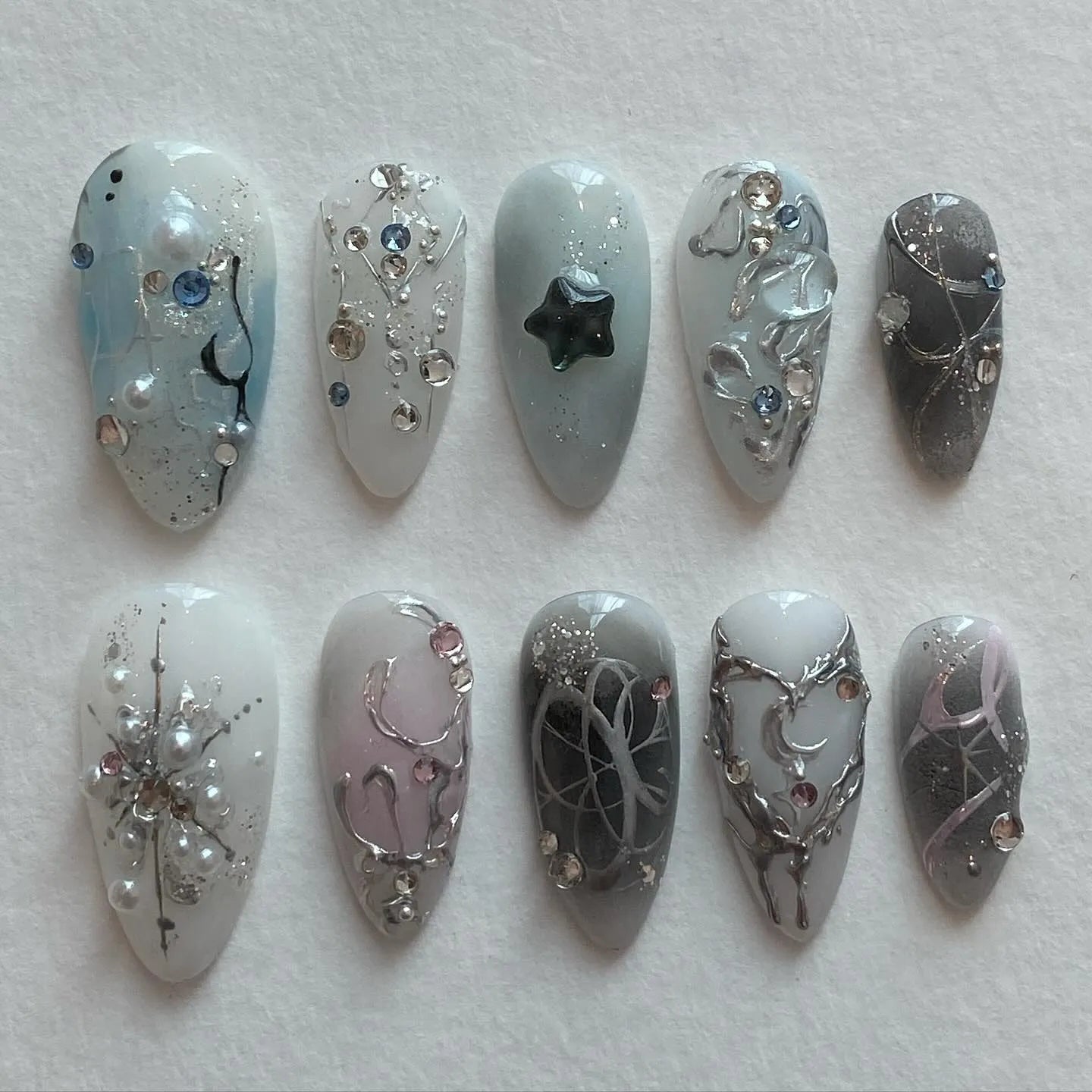 Handmade Winter Ice Chrome Silver Crystal Star Pearl Fake Gel Nails F00