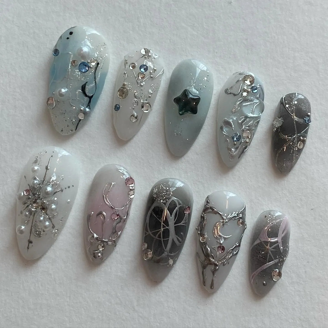 Handmade Winter Ice Chrome Silver Crystal Star Pearl Fake Gel Nails F00