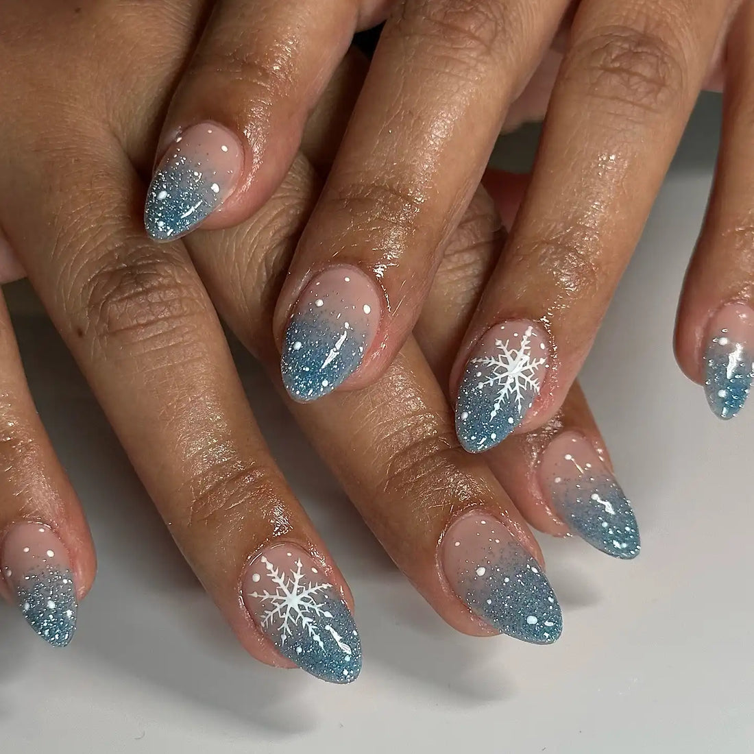 Handmade Winter Snowflake Blue Glitter Ombre Festive Press on Nails B02