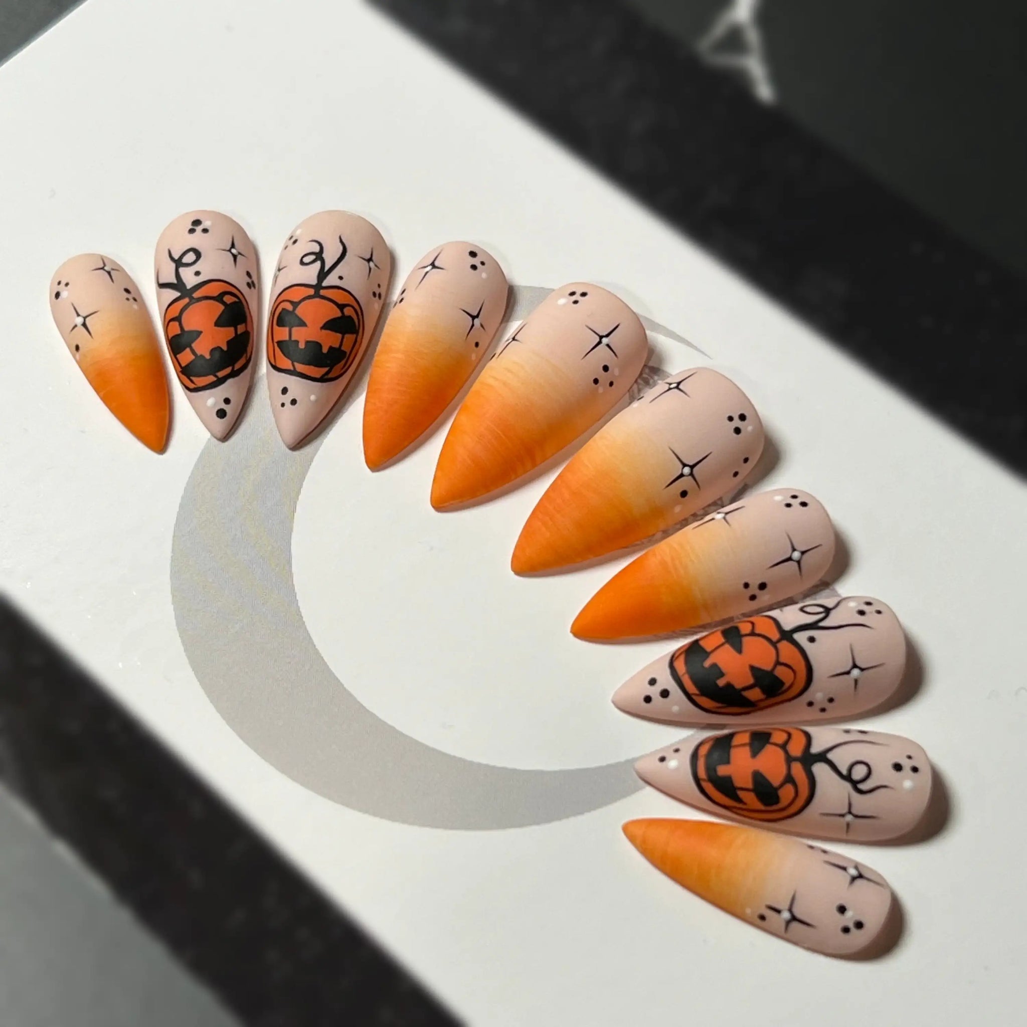 Pumpkin Jack-o-lantern Halloween Press on Nails - Orange Ombre Fingernails